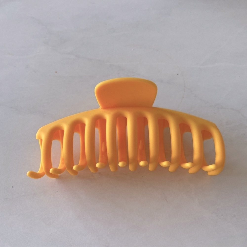 Matte Yellow Claw Clip
